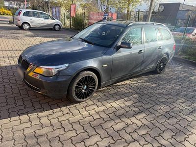 Gebraucht BMW 525 197 PS (144 kW) 2009 Silber Kombi