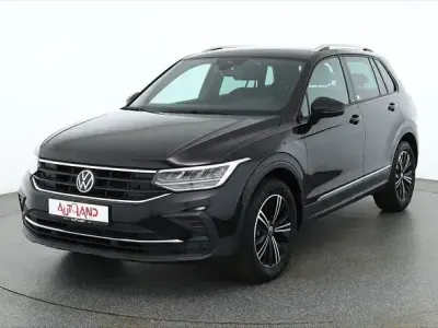 Gebraucht VW Tiguan Life 150 PS (110 kW) 2021 Deep black perleffekt SUV