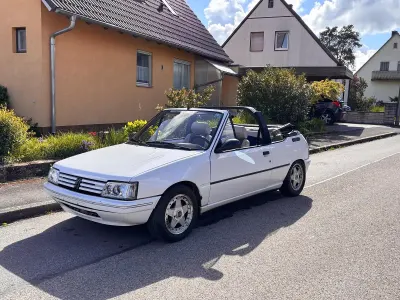 Gebraucht Peugeot 205 60 PS (44 kW) 1993 Weiß Cabrio