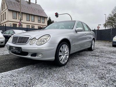 Gebraucht Mercedes E320 Elegance 224 PS (164 kW) 2002 Silber Limousine