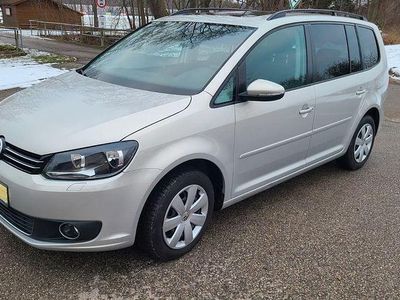 Silber Gebraucht 2011 VW Touran Comfortline Van / Kleinbus | 7.699 € (Fairer Preis)
