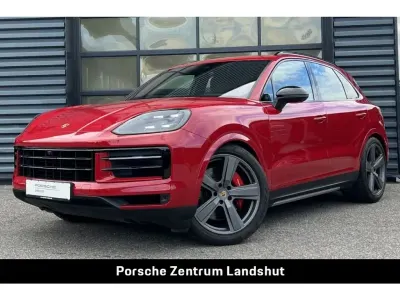 Gebraucht Porsche Cayenne S 475 PS (349 kW) 2024 Karminrot SUV