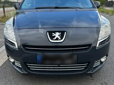 Gebraucht Peugeot 5008 110 PS (80 kW) 2010 Schwarz Van / Kleinbus