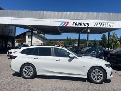 BMW 330e