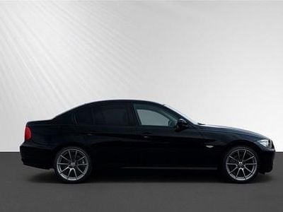 Gebraucht BMW 318 143 PS (105 kW) 2008 Schwarz Limousine