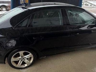 Gebraucht Audi A3 Sport 184 PS (135 kW) 2017 Schwarz Limousine
