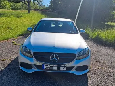 Gebraucht Mercedes C180 116 PS (85 kW) 2017 Silber Limousine