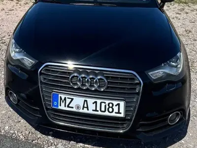 Gebraucht Audi A1 S-Line 105 PS (77 kW) 2011 Schwarz Kleinwagen