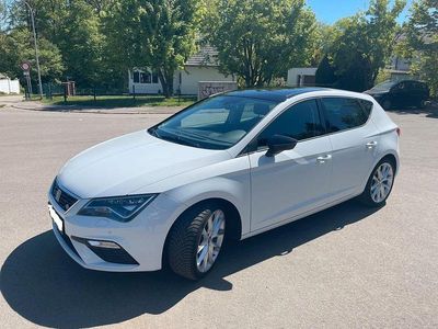 Usata Seat Leon Beats 150 CV (110 kW) 2019 Bianco Berlina