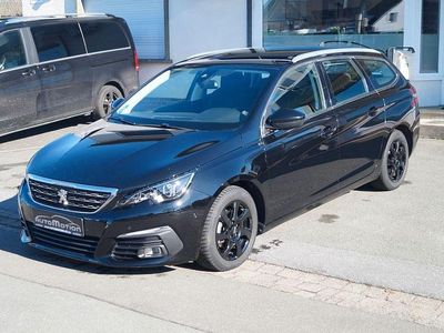 Gebraucht Peugeot 308 SW Allure 131 PS (96 kW) 2019 Schwarz Kombi