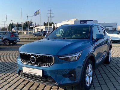 Second-hand Volvo XC40 Core 163 CP (119 kW) 2024 Albastru SUV