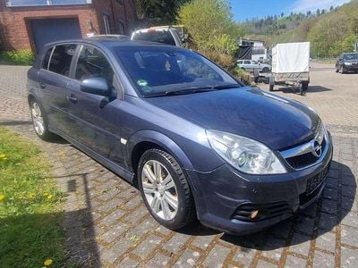 Usado Opel Signum Edition 150 HP (110 kW) 2006 Metro m2 Citadino