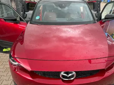 Gebraucht Mazda MX30 170 PS (125 kW) 2024 Rot SUV