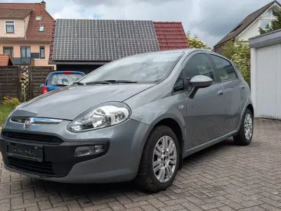 Gebraucht Fiat Punto Pop 69 PS (50 kW) 2012 Grau Kleinwagen