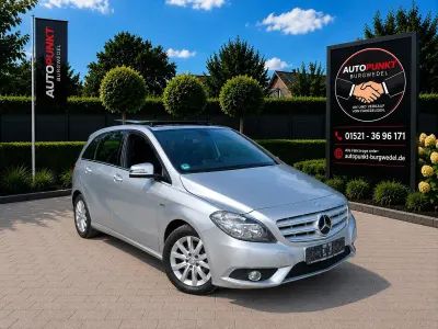 Gebraucht Mercedes B180 109 PS (80 kW) 2011 Silber Kleinwagen