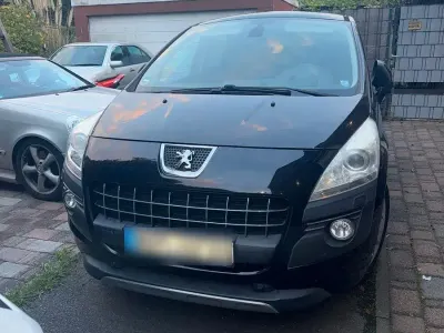 Gebraucht Peugeot 3008 Platinum 150 PS (110 kW) 2011 Schwarz Kombi