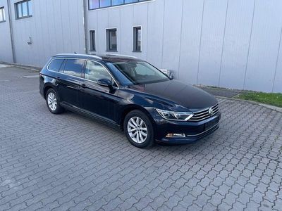 Gebraucht VW Passat Comfortline 120 PS (88 kW) 2019 Schwarz Limousine