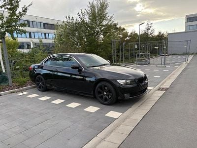 Gebraucht BMW 320 Cabriolet 170 PS (125 kW) 2009 Schwarz Cabrio