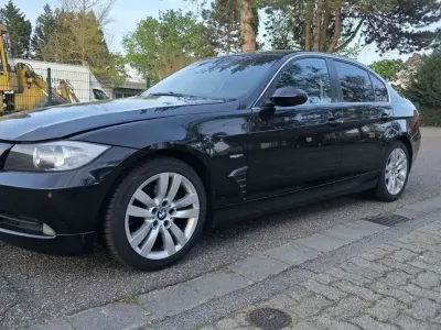 Käytetty BMW 325 M Sport 218 HP (160 kW) 2005 Musta Sedan