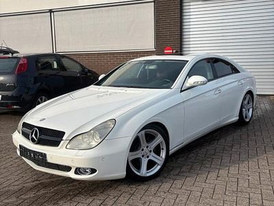 Weiß Gebraucht 2005 Mercedes CLS350 Limousine | 8.999 € (Etwas zu teuer)