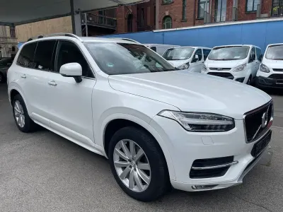 Gebraucht Volvo XC90 Momentum 235 PS (172 kW) 2019 Weiß SUV