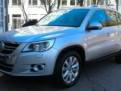 Gebraucht VW Tiguan Sportline 200 PS (147 kW) 2010 Silber SUV