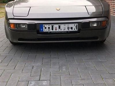 Grau Gebraucht 1982 Porsche 944 Kleinwagen | 15.999 €