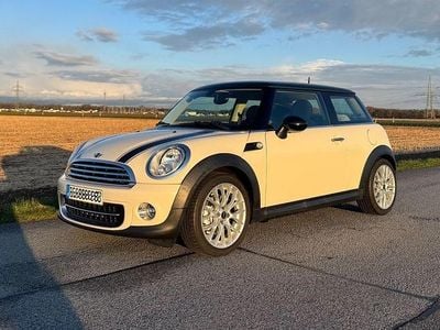 Gebraucht Mini Cooper 122 PS (89 kW) 2013 Weiß Kleinwagen