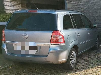 Usata Opel Zafira Innovation 110 CV (80 kW) 2010 Grigio Monovolume