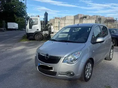 Gebraucht Opel Agila Edition 94 PS (69 kW) 2010 Silber Kleinwagen