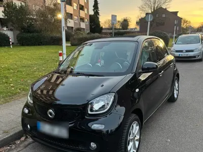 Używany Smart ForFour Prime 71 KM (52 kW) 2015 Czarny Hatchback