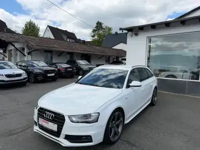 Używany Audi A4 S-Line 204 KM (150 kW) 2015 Biały Kombi
