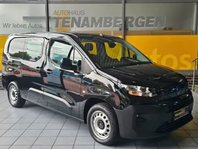Gebraucht Peugeot Partner 102 PS (75 kW) 2024 Schwarz Van / Kleinbus