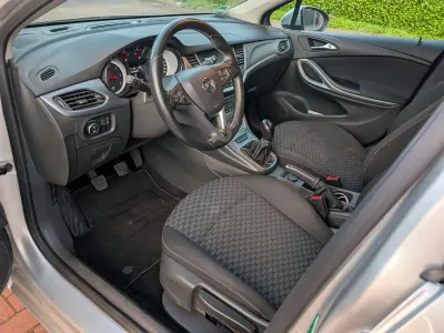 Gebraucht Opel Astra Active 110 PS (80 kW) 2017 Silber Kombi
