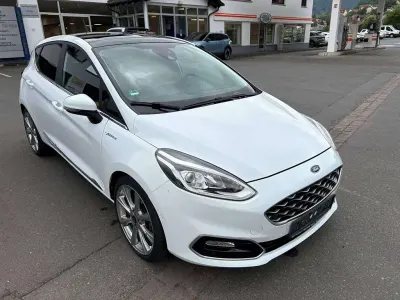 Gebraucht Ford Fiesta Vignale 140 PS (102 kW) 2018 Weiß Kleinwagen