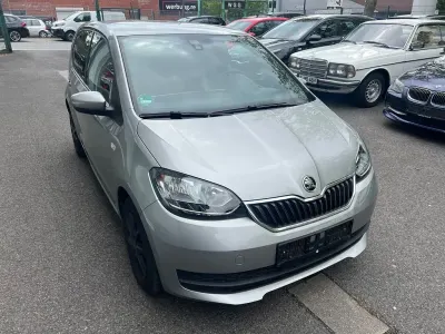 Używany Skoda Citigo Clever 75 KM (55 kW) 2018 Srebrny Hatchback