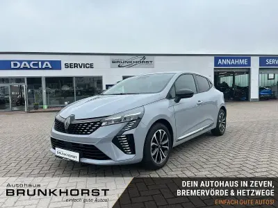 Gebraucht Renault Clio Techno 90 PS (66 kW) 2025 Rafalegrau Kleinwagen