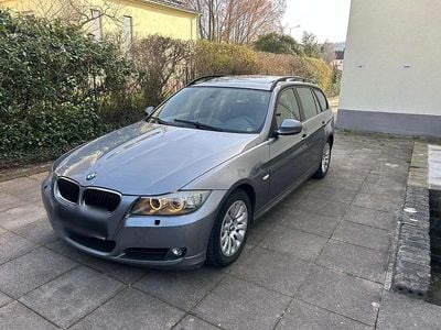 Gebraucht BMW 320 177 PS (130 kW) 2008 Grau Kombi