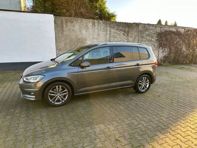 gebraucht VW Touran 2.0 TDI SCR DSG SOUND BMT SOUND