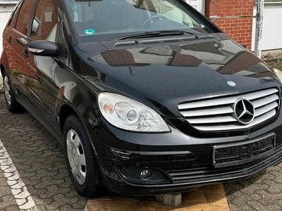 Usata Mercedes B150 95 CV (69 kW) 2006 Nero Monovolume