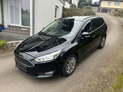 gebraucht Ford Focus Kombi 1.5TDCI SYNC EDITION *Navi* *Park-Assistent*