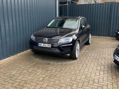 Gebraucht VW Touareg 262 PS (192 kW) 2015 Schwarz SUV
