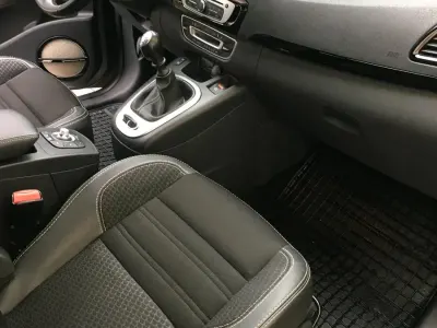 Gebraucht Renault Scenic E-Tech 131 PS (96 kW) 2016 Grau Van / Kleinbus