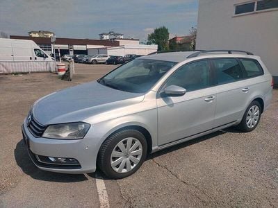 Gebraucht VW Passat 122 PS (89 kW) 2011 Silber Kombi