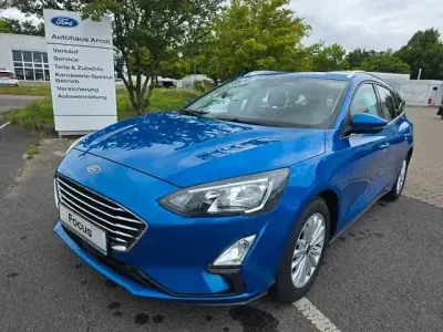 Gebraucht Ford Focus Titanium 125 PS (91 kW) 2021 Blau Limousine