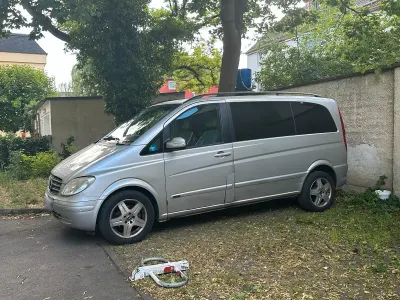 Gebraucht Mercedes Viano 150 PS (110 kW) 2008 Silber Van / Kleinbus