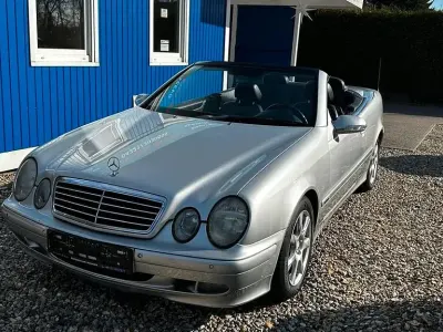 Gebraucht Mercedes CLK200 163 PS (119 kW) 2002 Silber Cabrio