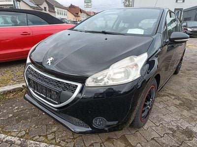Gebraucht Peugeot 208 Access 68 PS (50 kW) 2013 Noir perla nera Kleinwagen