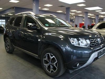 Grau Gebraucht 2021 Dacia Duster Celebration SUV | 14.980 € (Guter Preis)