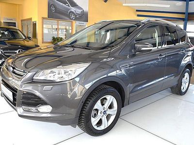 Gebraucht Ford Kuga Titanium 182 PS (133 kW) 2016 Grau SUV